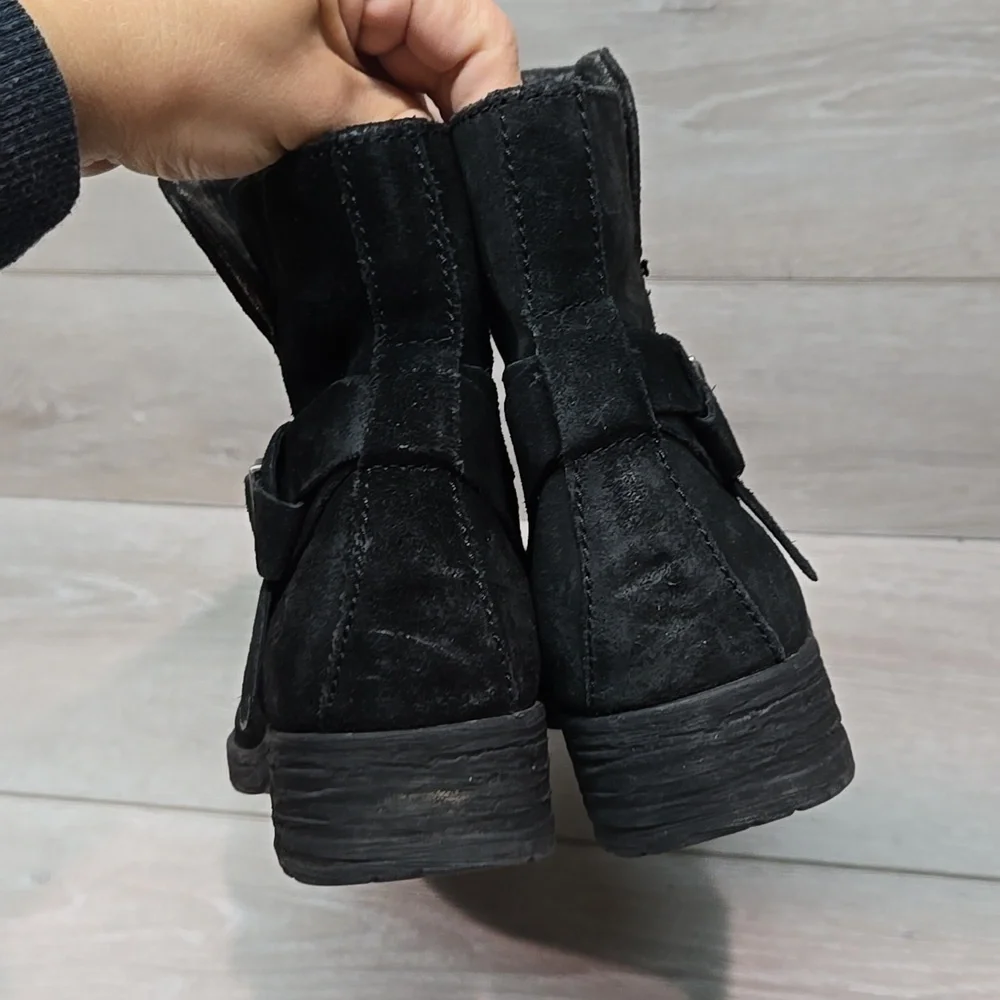 Born Women Ankle Moto Distressed Leather Boots shoes sz 8.5M